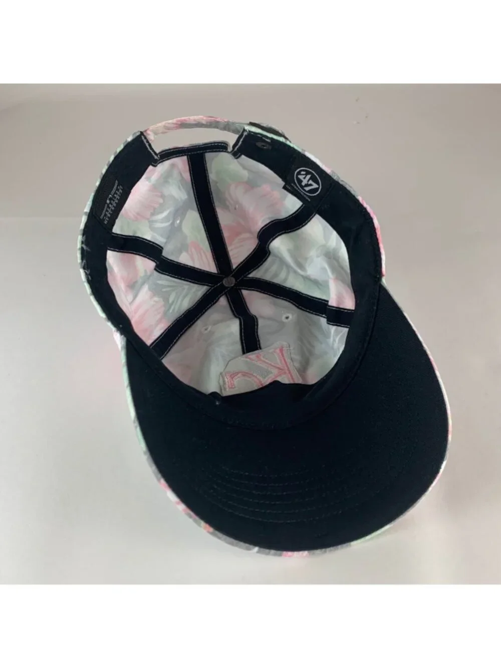 Kansas City Royals Womens Pink Green Gray Floral 47 Brand Clean Up Strapback Hat